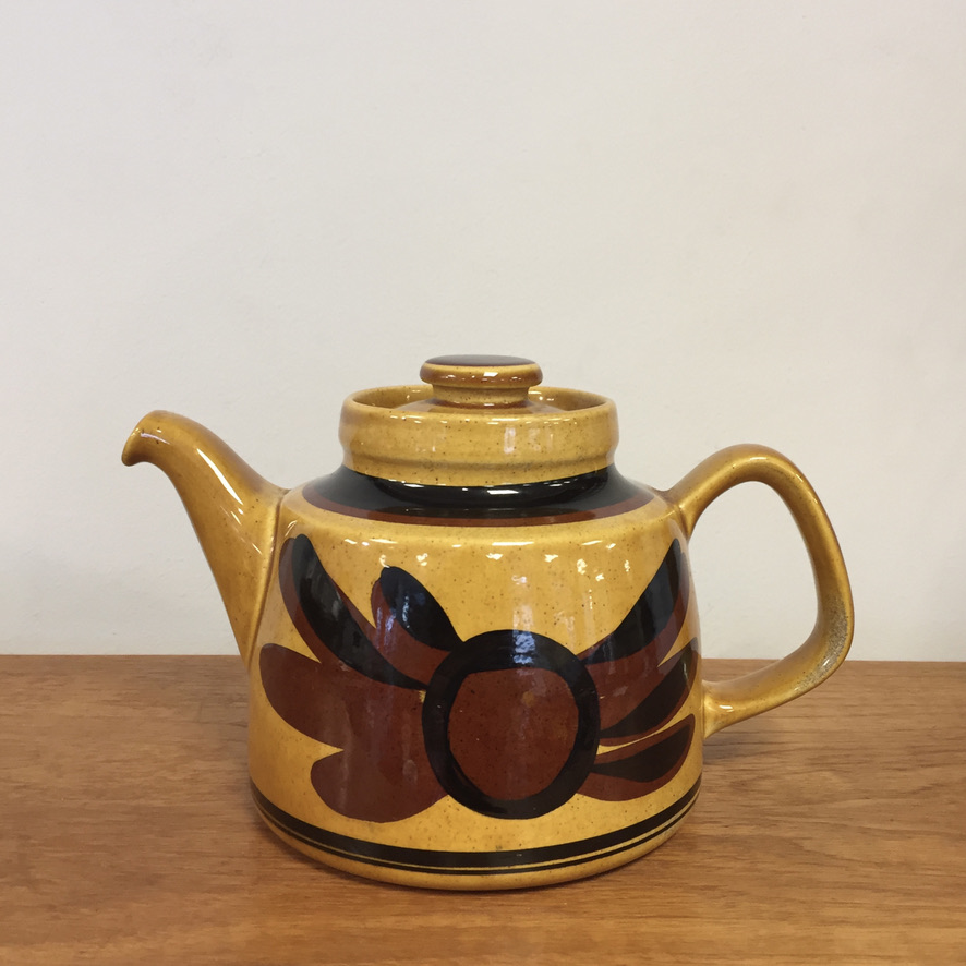"Tuna" Teapot - Rörstrand